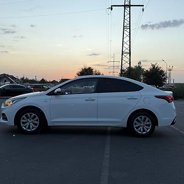 куплен: Hyundai Accent: 2019 г., 1.6 л, Автомат, Бензин, Седан — 4