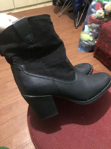 Ostale cipele: Brojevi 39,40 — 20