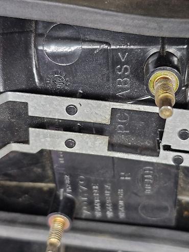 Стоп-сигналы: Задний правый стоп-сигнал Volvo 2003 г., Б/у, Оригинал — 11