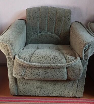 мебель в зал: Классическое кресло, Для зала, Б/у