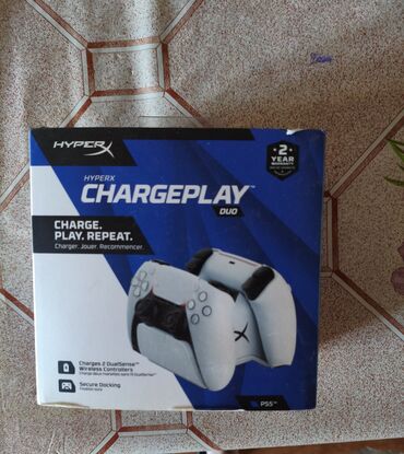 приставка о: Зарядная станция HyperX ChargePlay Duo для контроллеров PlayStation 5