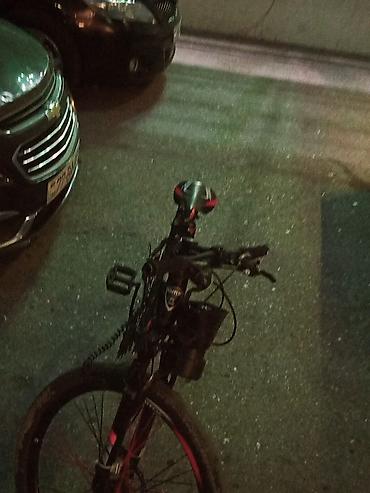 İdman velosipedləri: Bmx 26-lıq velosiped satılır qırmızı qara qarışığ rəng üstündə miqalja — 1