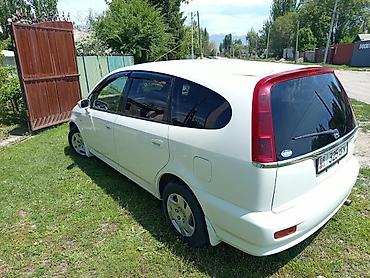 полу присеп: Honda Stream: 2002 г., Бензин, Минивэн — 3