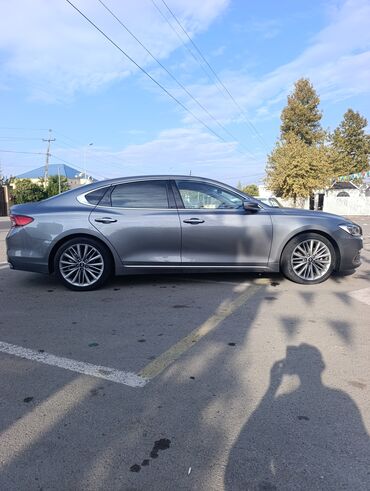 Hyundai: Hyundai Grandeur sedan - Korpus: Boz rəng, dinamik və axıcı sedan — 2