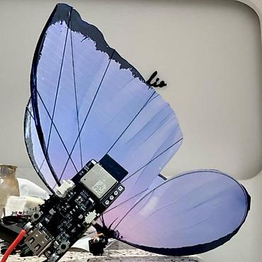 Дроны: Летающая радиоуправляемая «Бабочка» (качественная, с LED-подсветкой на — 6