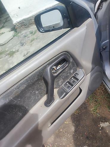 bmw e32: Nissan Almera: 2000 г., 1.8 л, Механика, Бензин, Седан — 5