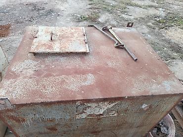 Baklar və çənlər: Bak, Metal, 1000 l l, İşlənmiş, Ünvandan götürmə — 3