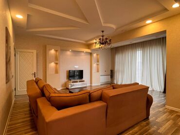 Yeni tikili: 4 otaqlı, Yeni tikili, m. Xətai, 181 kv. m — 4