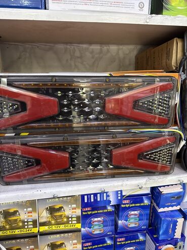 Передние фары: Светодиодные задние фонари для авто/прицепов Функции в одном корпусе — 14