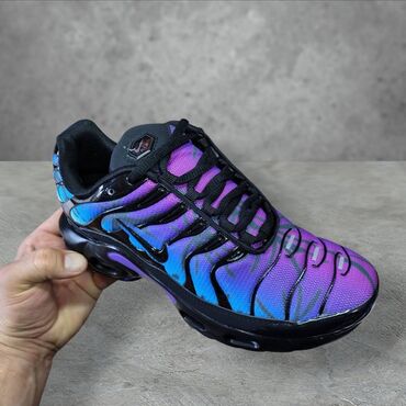 air max command black: Patike, veličina - 46