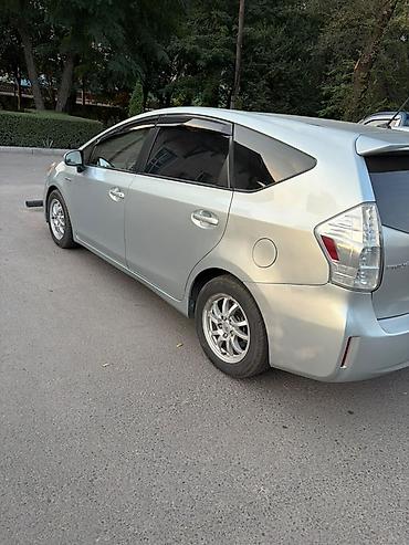 пампа: Toyota Prius V: 2013 г., Вариатор, Гибрид, Универсал — 3