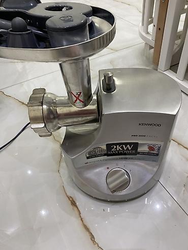 et mawini: Kenwood Pro 2000 Excel ətçəkən maşın - Maksimal güc: 2 kW (etiket — 3