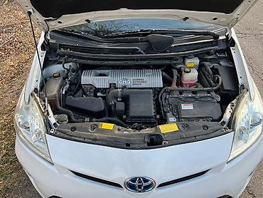 malibu premier: Toyota Prius: 2013 г., 1.8 л, Бензин — 8
