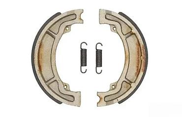 harko koke: Set kočionih papučica modela MCS 953 dimenzija 130 x 28 mm. Uključuje — 1