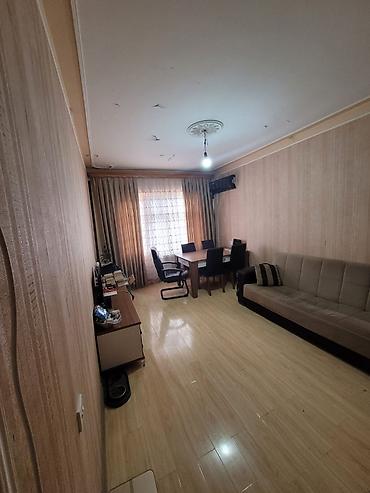 qaracuxurda mənzil: Bakı, Qaraçuxur qəs., 2 otaqlı, Köhnə tikili, 65 kv. m — 1