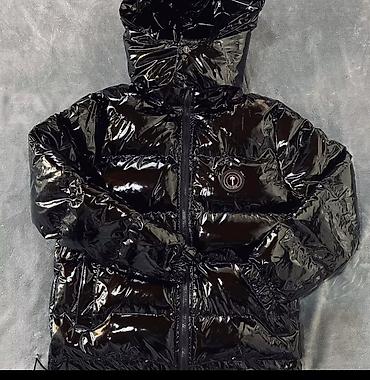 куртка балон: Глянцевый пуховик Trapstar Black - Цвет: черный, лаковый — 1