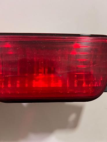 mitsubişi pajero: Pajero arxa duman isigi,ortasinda nazik cati var — 2