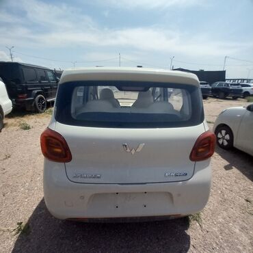 Другие Автомобили: Улин Хунгуан mini ev Запас хода 205 км Быстрое время зарядки 0.58 h