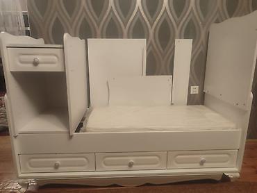 Uşaq mebeli: Uşaq çarpayısı – çevrilə bilən model - Rəng: ağ - Material — 2