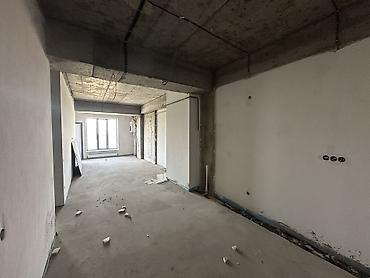 мичуринский: 3 комнаты, 73 м², Аламедин-1 мкр 6 этаж, ПСО (под самоотделку) — 4