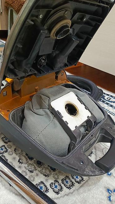 xalca sixan: Riffel Tornado tozsoranı Riffel markalı model tozsoran. Üzərində — 4