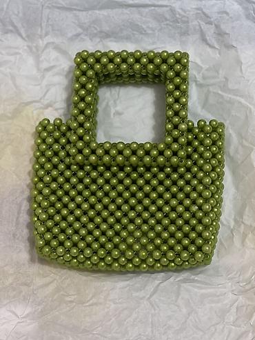 Yaşıl boncuk çantalı mini əl çantası - Material: Parlaq, hamar səthli
