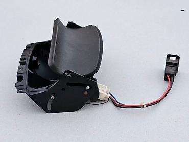 Другие детали салона: Пепельница / прикуриватель / разъём ODB2 для Volkswagen Polo 3, кузов — 5