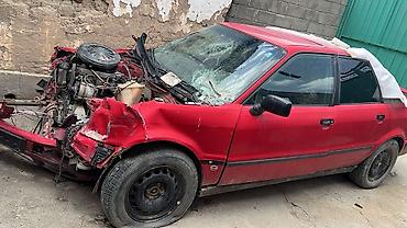 g30 обвес: Баары зынк . Audi 80 B3, седан, красный цвет. Автомобиль после — 3