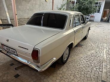 эшик б у: ГАЗ 24 Volga: 1988 г., 2.4 л, Кол менен иштөөчү, Бензин, Седан — 7