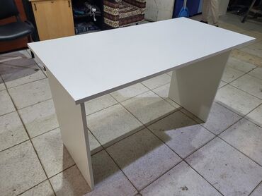Ofis masaları: Ofis masalari yenidir.yazi masalari uzunluq 120 sm eni 60 sm hundurluk — 5