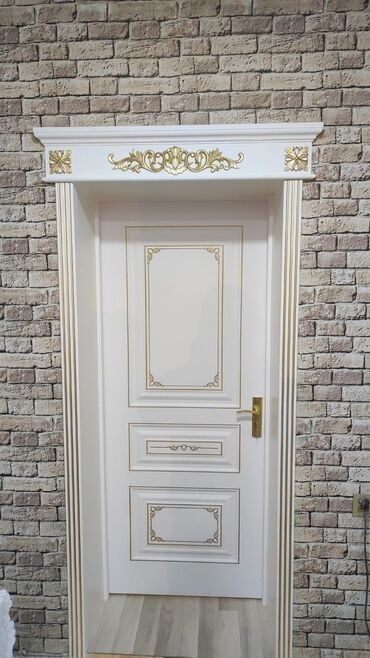 tək qravat: Yüksək keyfiyyətli materiallardan hazırlanmış, müxtəlif dizayn və rəng