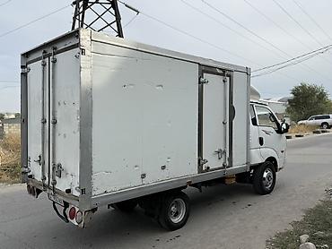 продаю kia bongo: Kia BONGO: 2010 г., 3 л, Механика, Дизель, Фургон — 4
