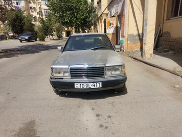 203 mercedes: Mercedes-Benz 190: 2 l | 1989 il Sedan