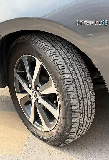 электромо: Toyota Prius C: 2019 г., 1.5 л, Автомат, Гибрид, Хэтчбэк — 4