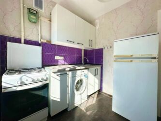 продажа квартиры в бишкеке без посредников: 1 бөлмө, 38 кв. м, Жеке план, 2 кабат, Евроремонт