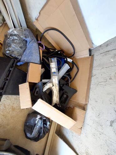 Digər avtomobil ehtiyat hissələri: Kia rio 2011-2015 sedan modelin istenilen hissesi var. Motor 1.4 — 23