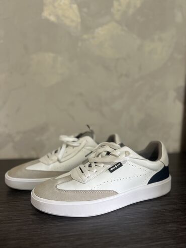 польская обувь: Обувь, оригинальная Karl Lagerfeld Paris Contrast Leather Low Top