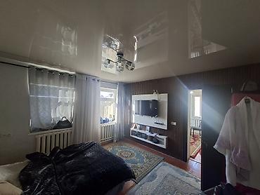 Үйлөрдү сатуу: 5 бөлмө, 110 м², 4 соток, Токмок, Менчик ээси — 7
