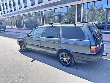 rota grid: Volkswagen Passat Variant: 1989 г., Универсал — 2