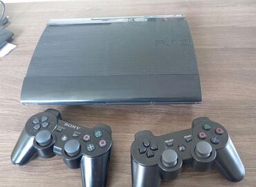 ps3 slim: Продаю идеальную PS3 super slim, прошитая +40топ игр, Память 500гиг