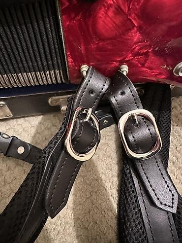 Аккордеоны: Продаю Генманский Аккордеон Вельтмейстер серино Кызыл кара тустору бар — 5