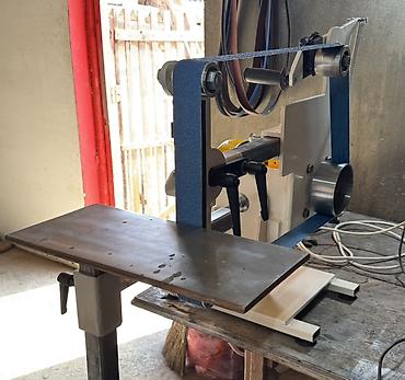 emusiya vuran aparat: Grinder 2x72. Ленточно шлифовальный станок. - Güclü elektrik mühərriki — 5