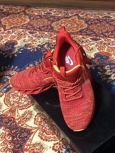 kros: Nike Original 
Az geyinilib, yaxsi veziyyetdedir
Razmer - 40.5, 41 — 2