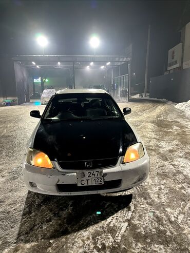 авто сивик: Honda Civic: 1999 г., 1.5 л, Автомат, Бензин, Седан