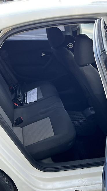 Продажа авто: Volkswagen Polo: 2013 г., 1.6 л, Автомат, Бензин, Седан — 7