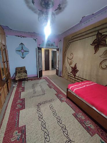 2 бөлмө, 48 м², Киркомстром 105-серия, 1 кабат, Ремонт талап кылынат