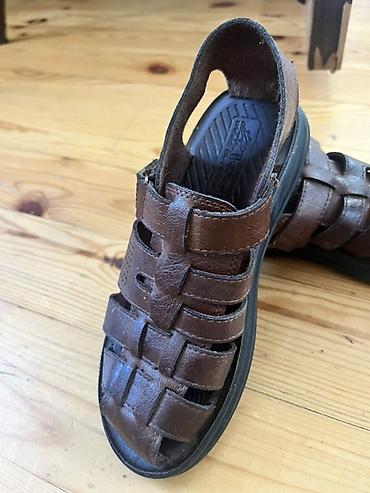 bağlı sandallar: Oğlan uşağı üçün sandal
Ölçü 38 
Az geyilib — 2