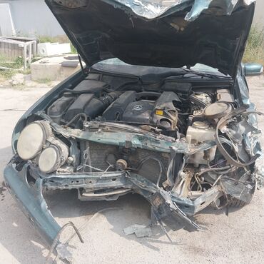 запчасти таврия: Mercedes-Benz E‑Class (W210) – ehtiyat hissələri üçün - Kuzov: sedan