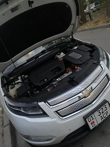 byd e3: Chevrolet Volt: 2012 г., Гибрид, Хэтчбэк — 2