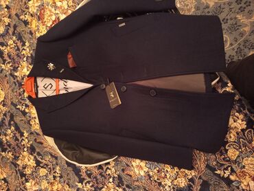 часы фирменные: Мужской пиджак Tisnocat, классического кроя, темно-синего цвета